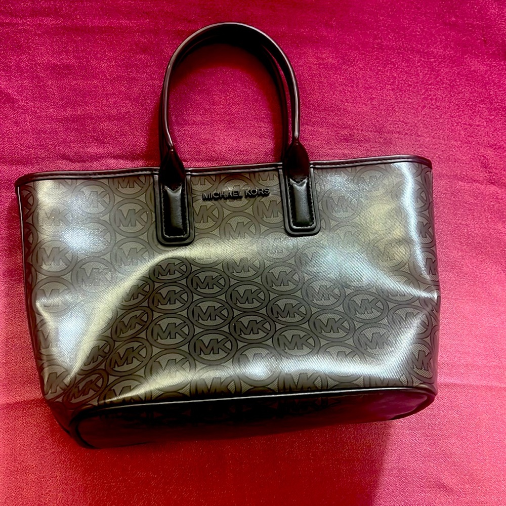 MICHAEL KORS JODIE SMALL LOGO JACQUARD TOTE BAG